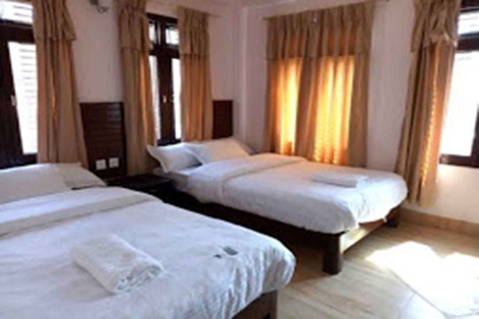 Hotel Alpine Villa بوكْرا المظهر الخارجي الصورة