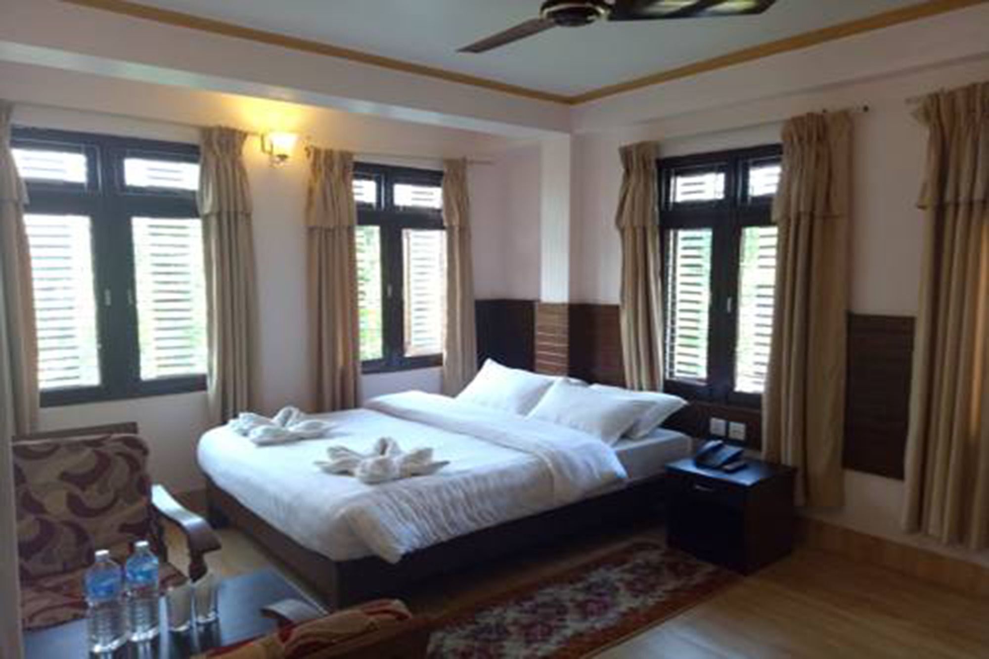 Hotel Alpine Villa بوكْرا المظهر الخارجي الصورة